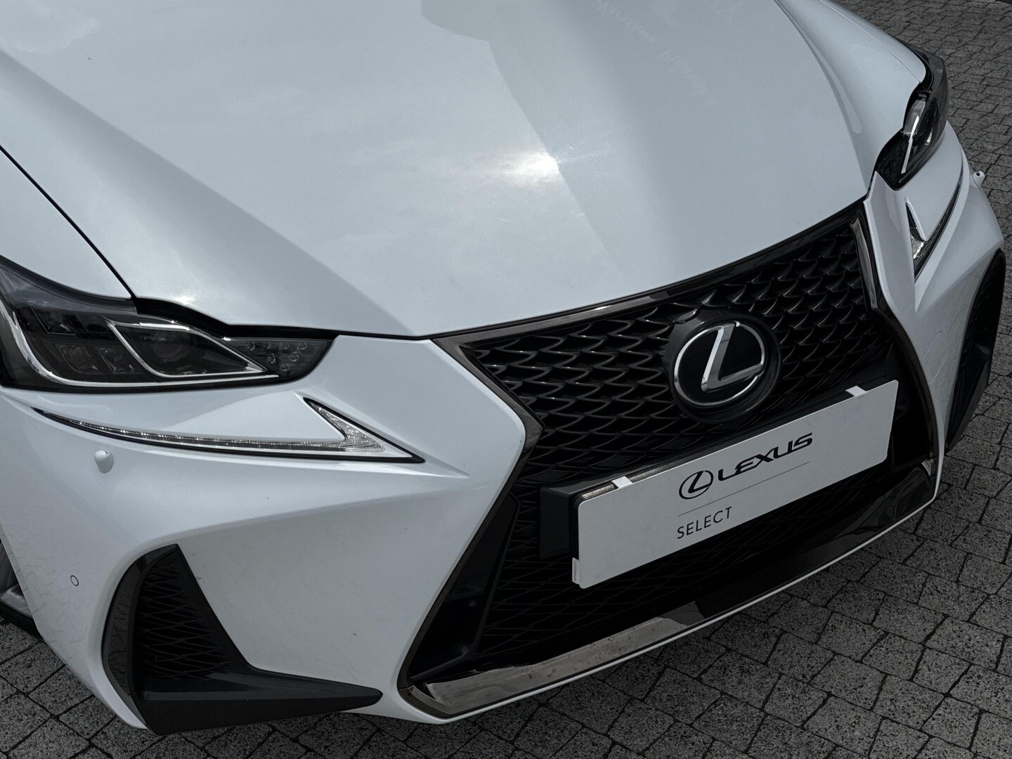 Lexus IS