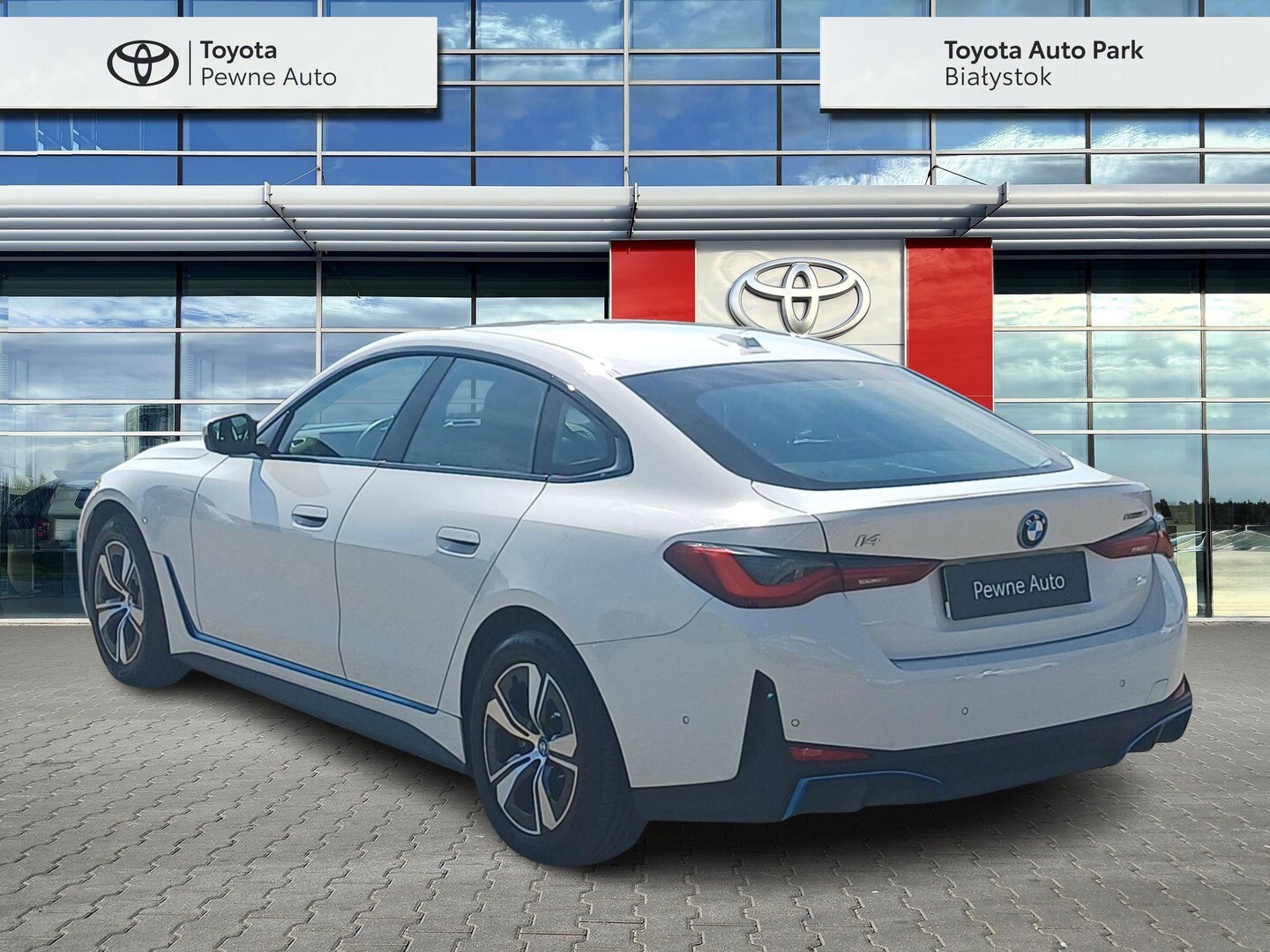 BMW i4
