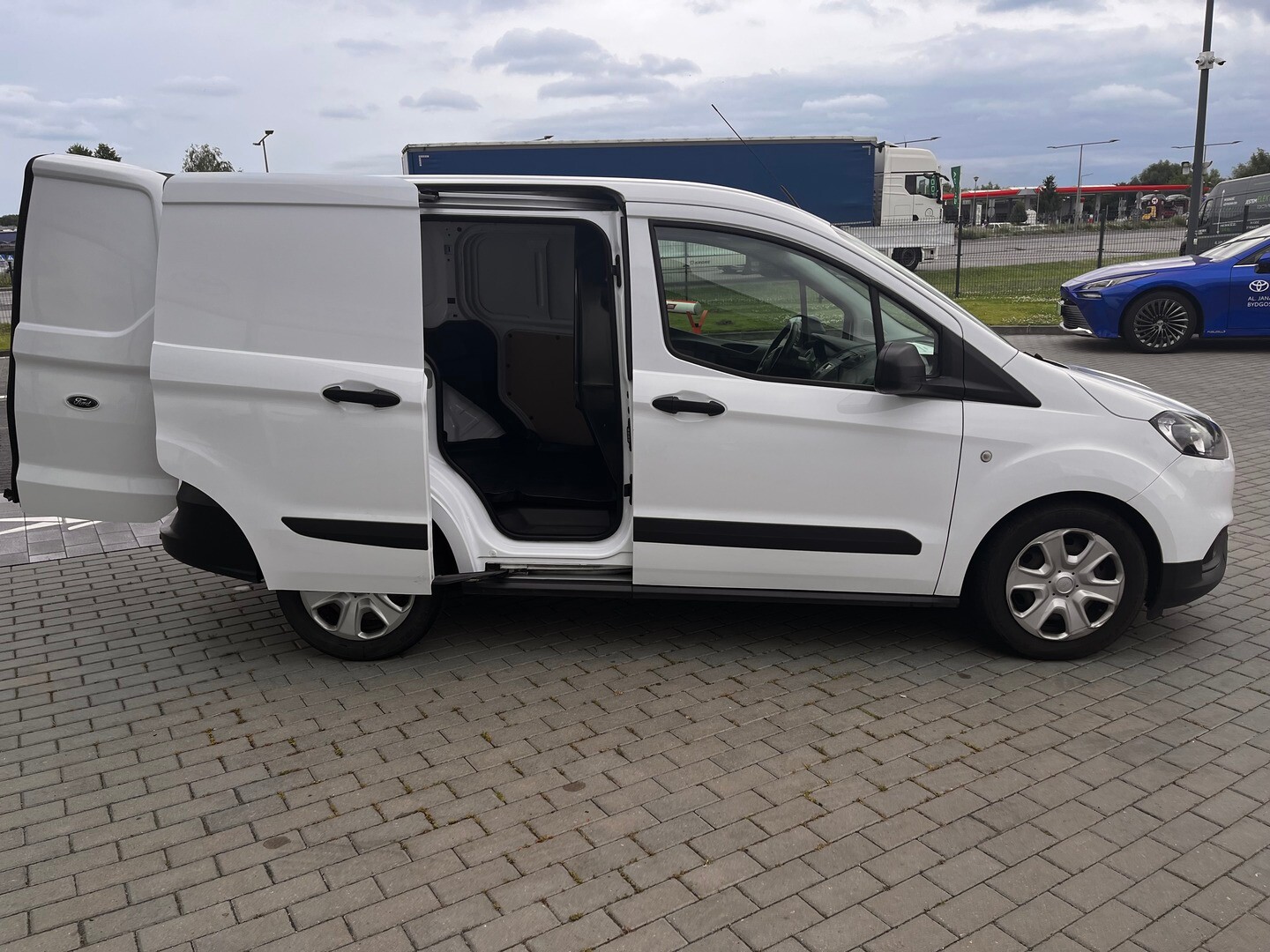Ford Transit Courier