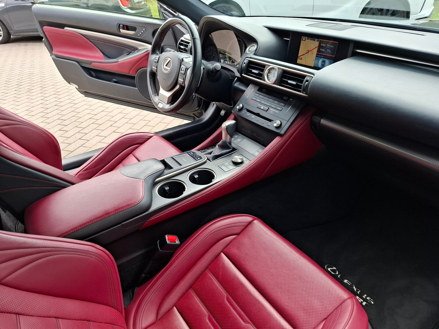 Lexus RC