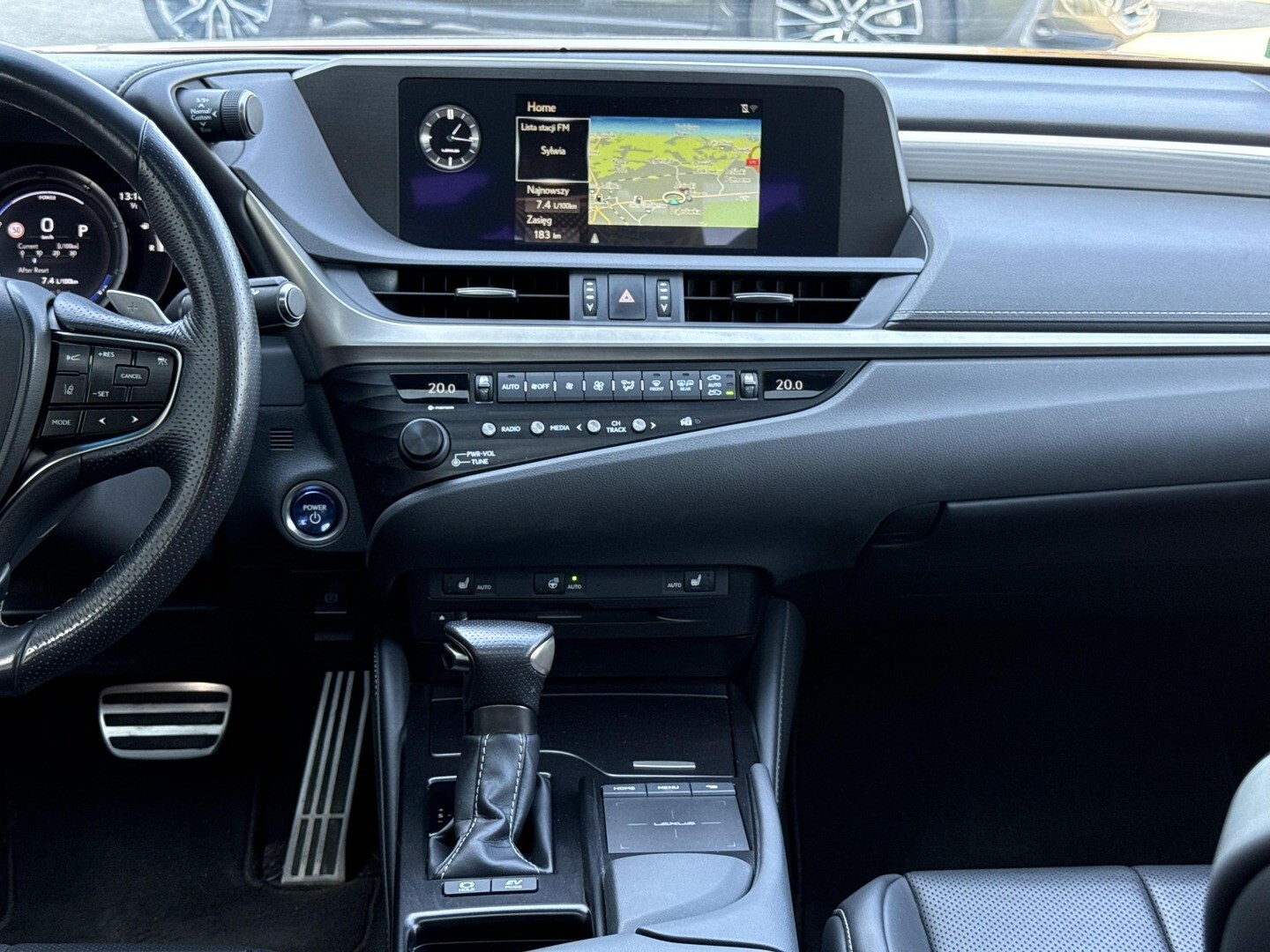 Lexus ES