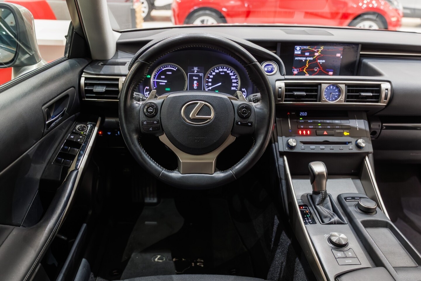 Lexus IS