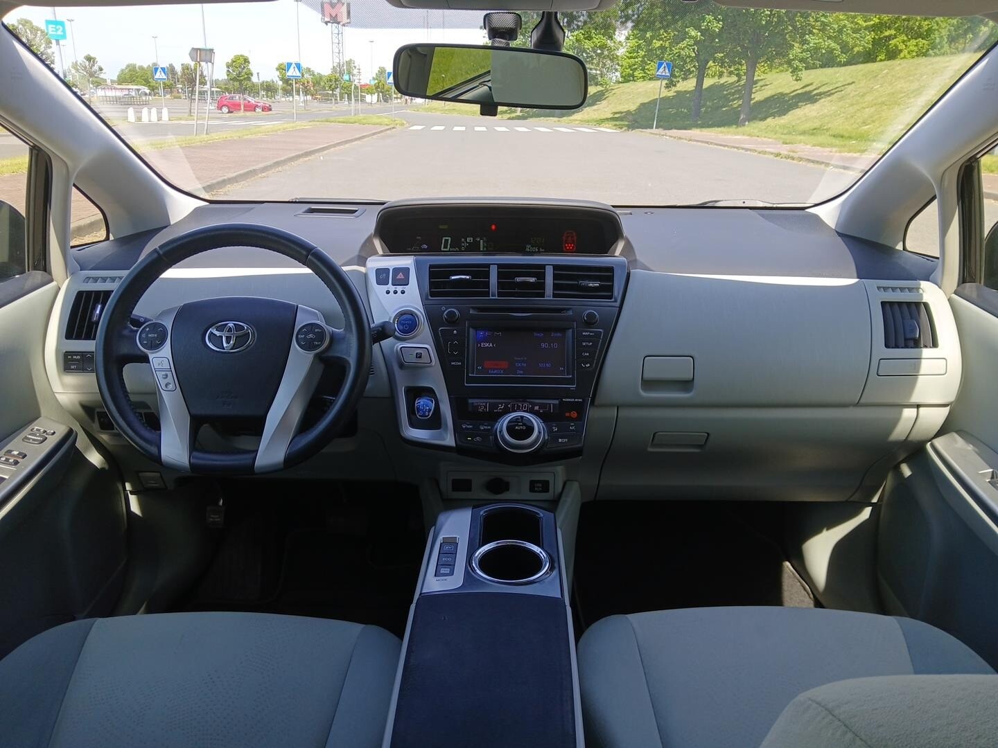Toyota Prius+