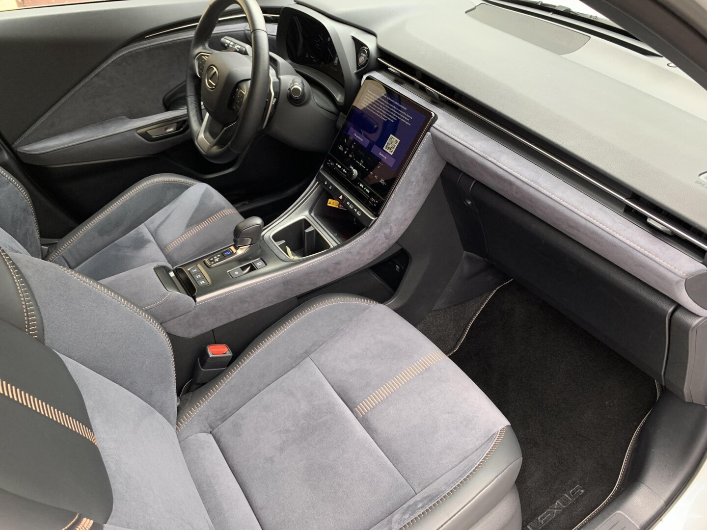 Lexus LBX