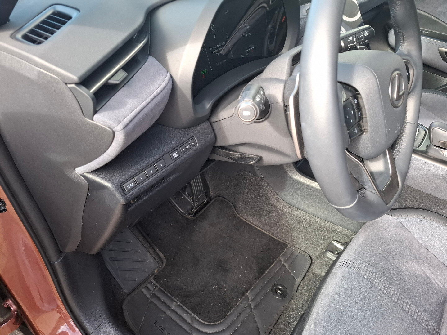 Lexus LBX