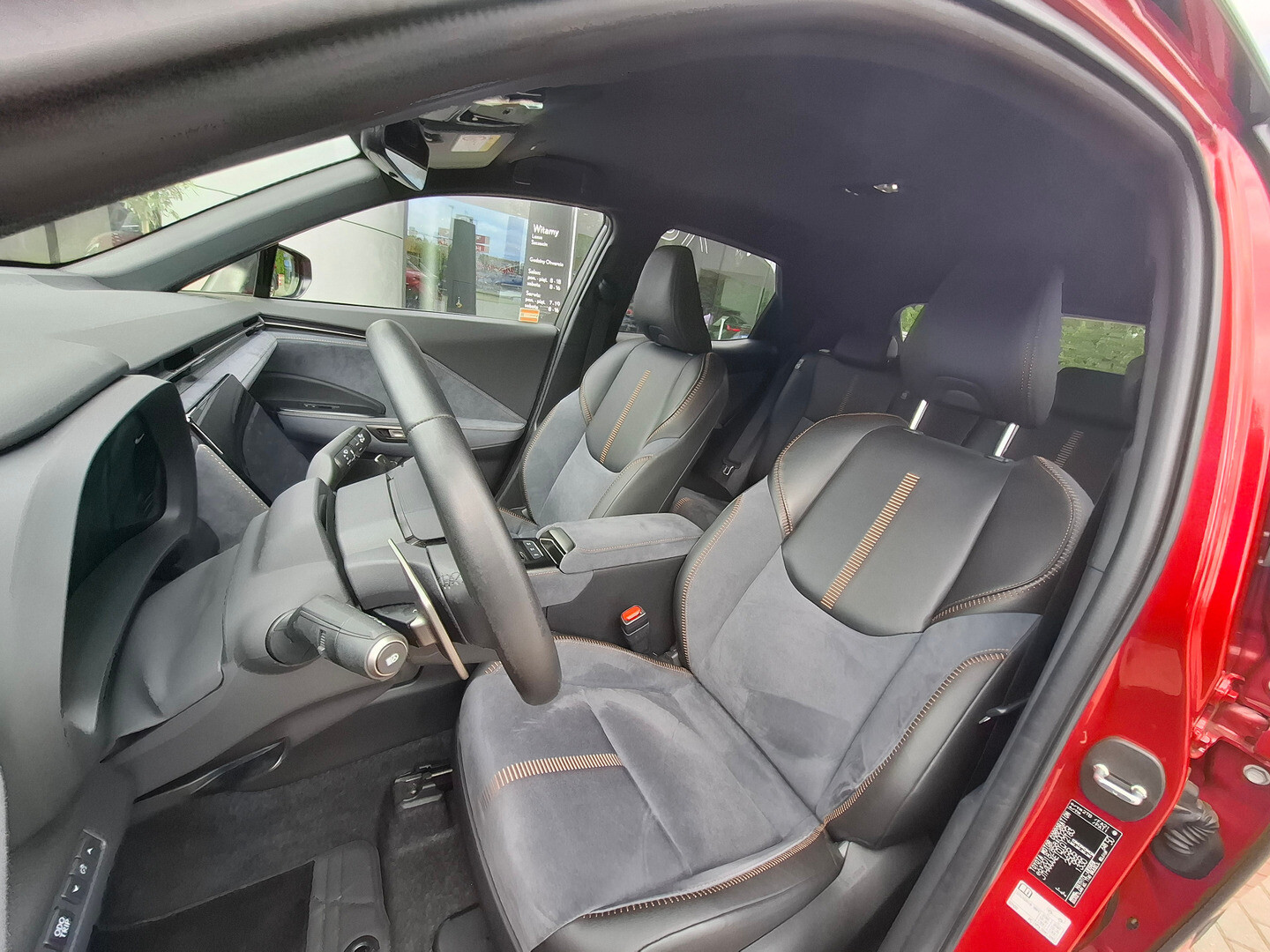 Lexus LBX