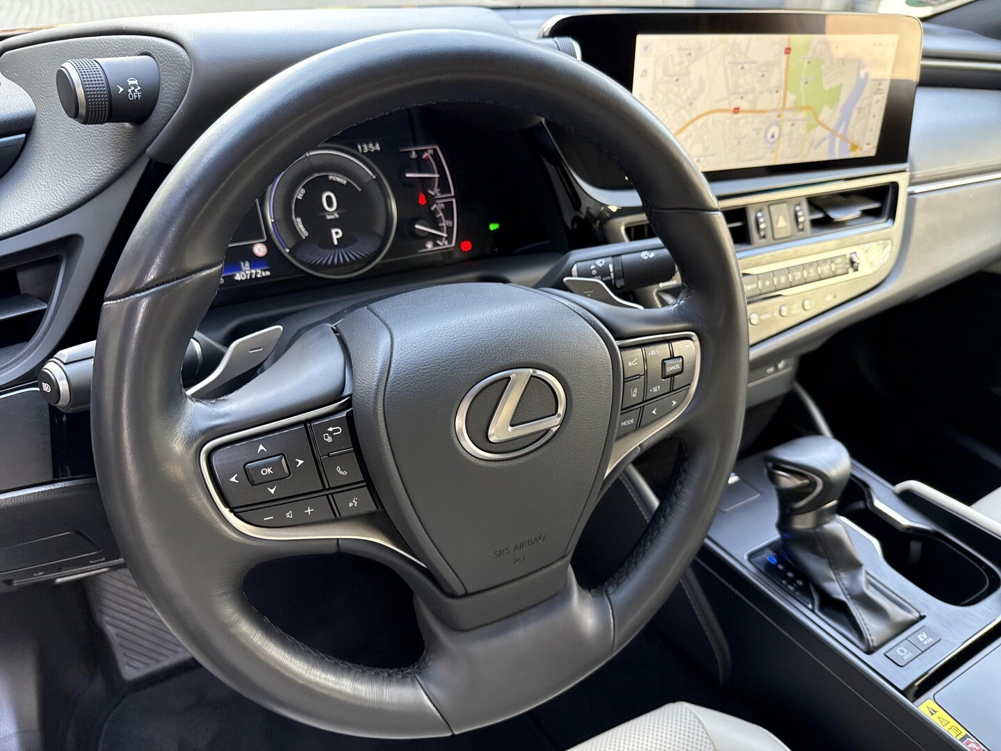 Lexus ES