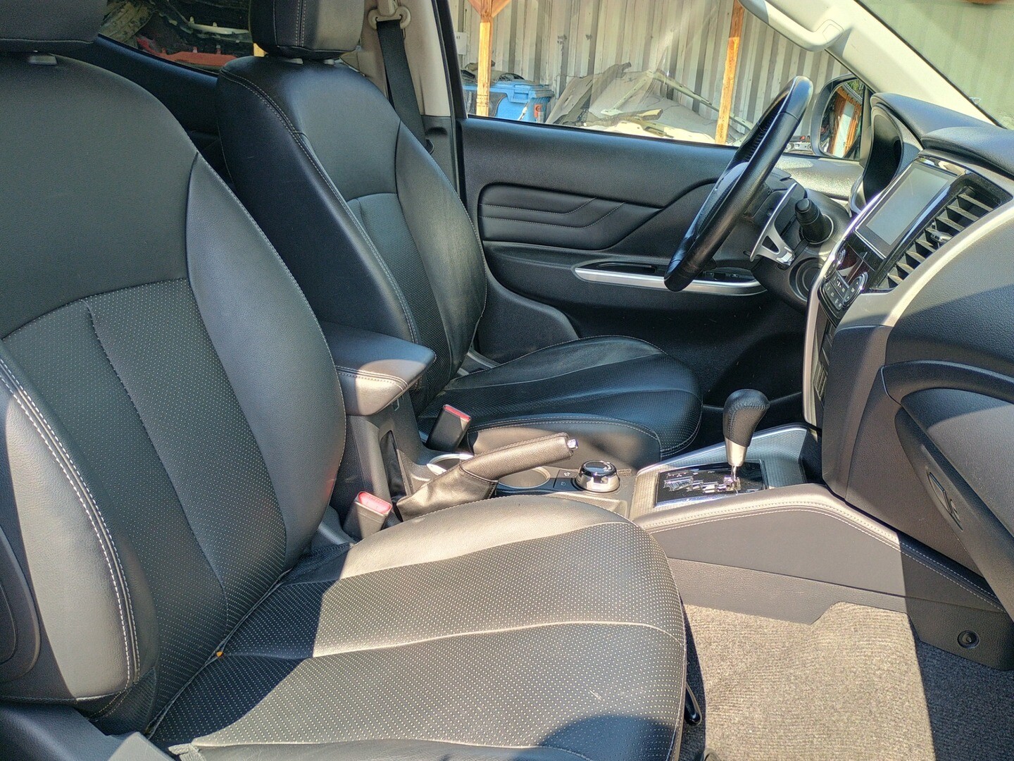 Mitsubishi L200