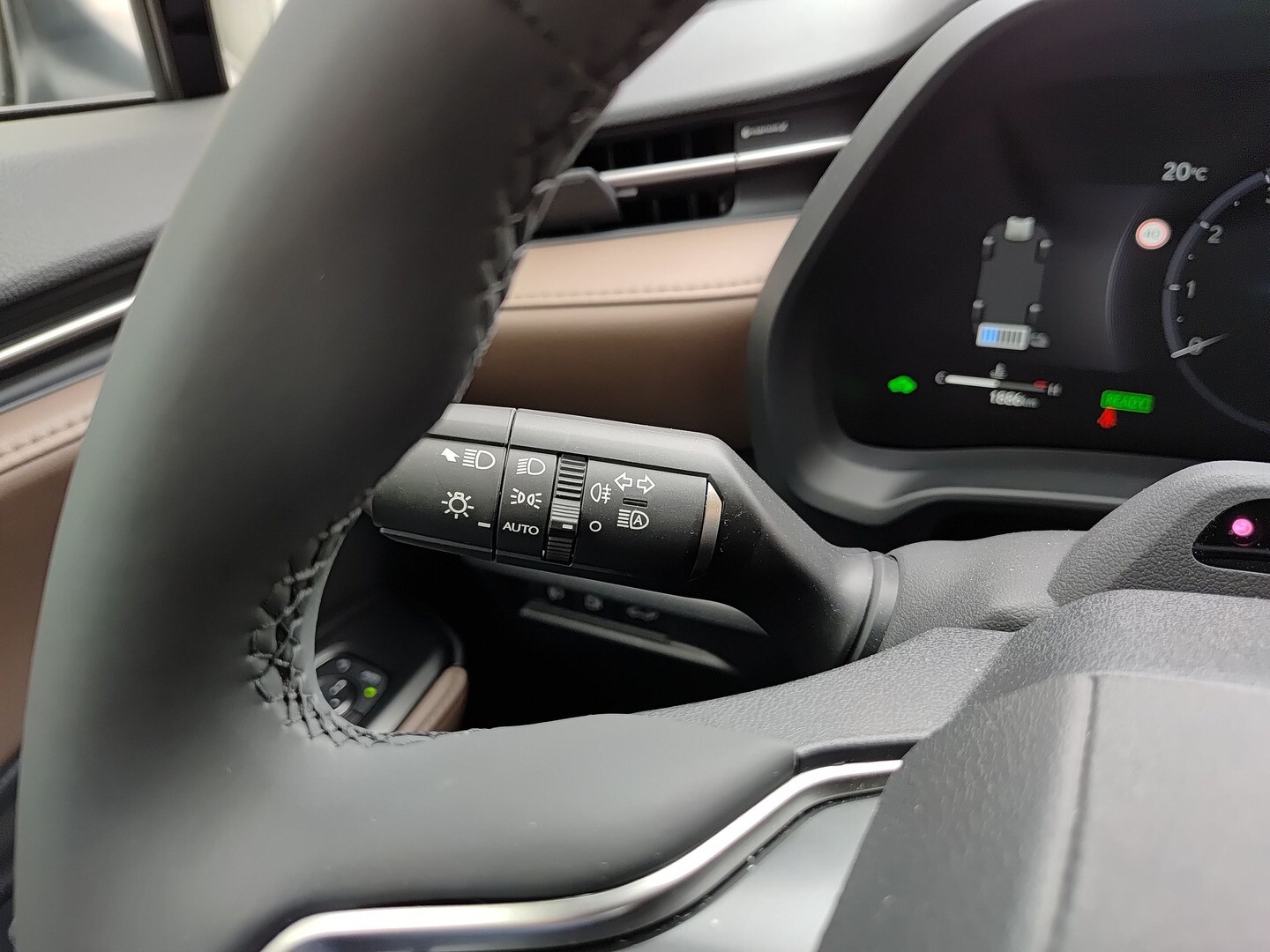 Lexus LBX