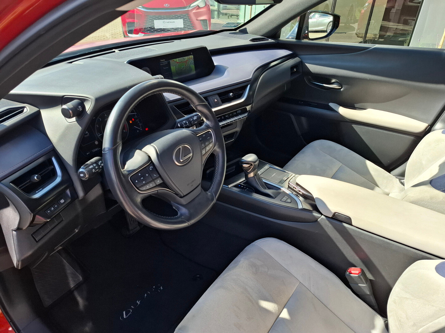 Lexus UX