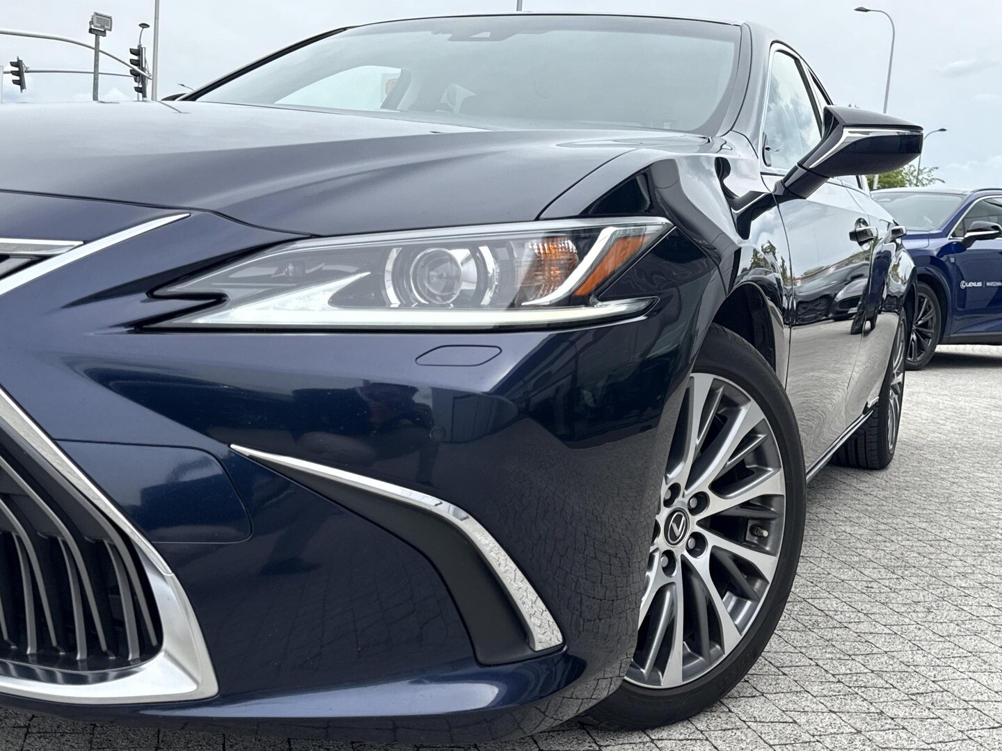 Lexus ES
