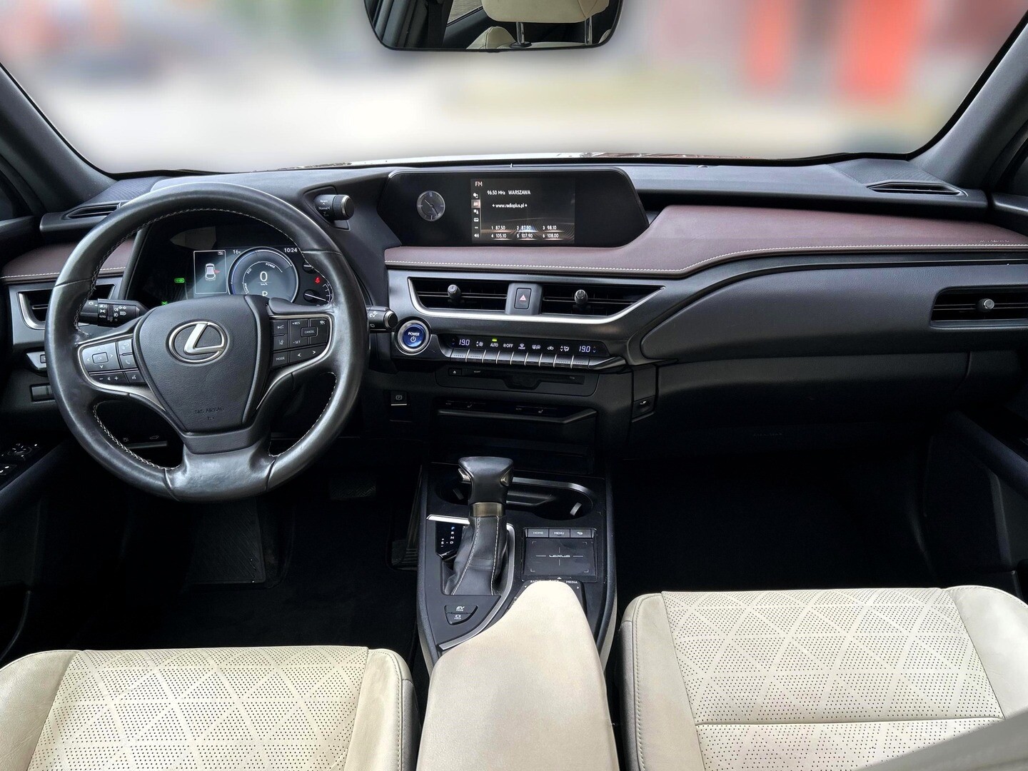Lexus UX