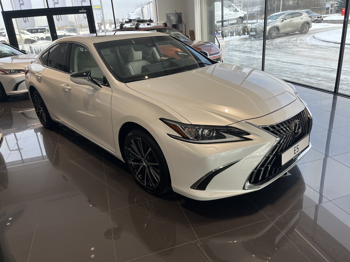 Lexus ES