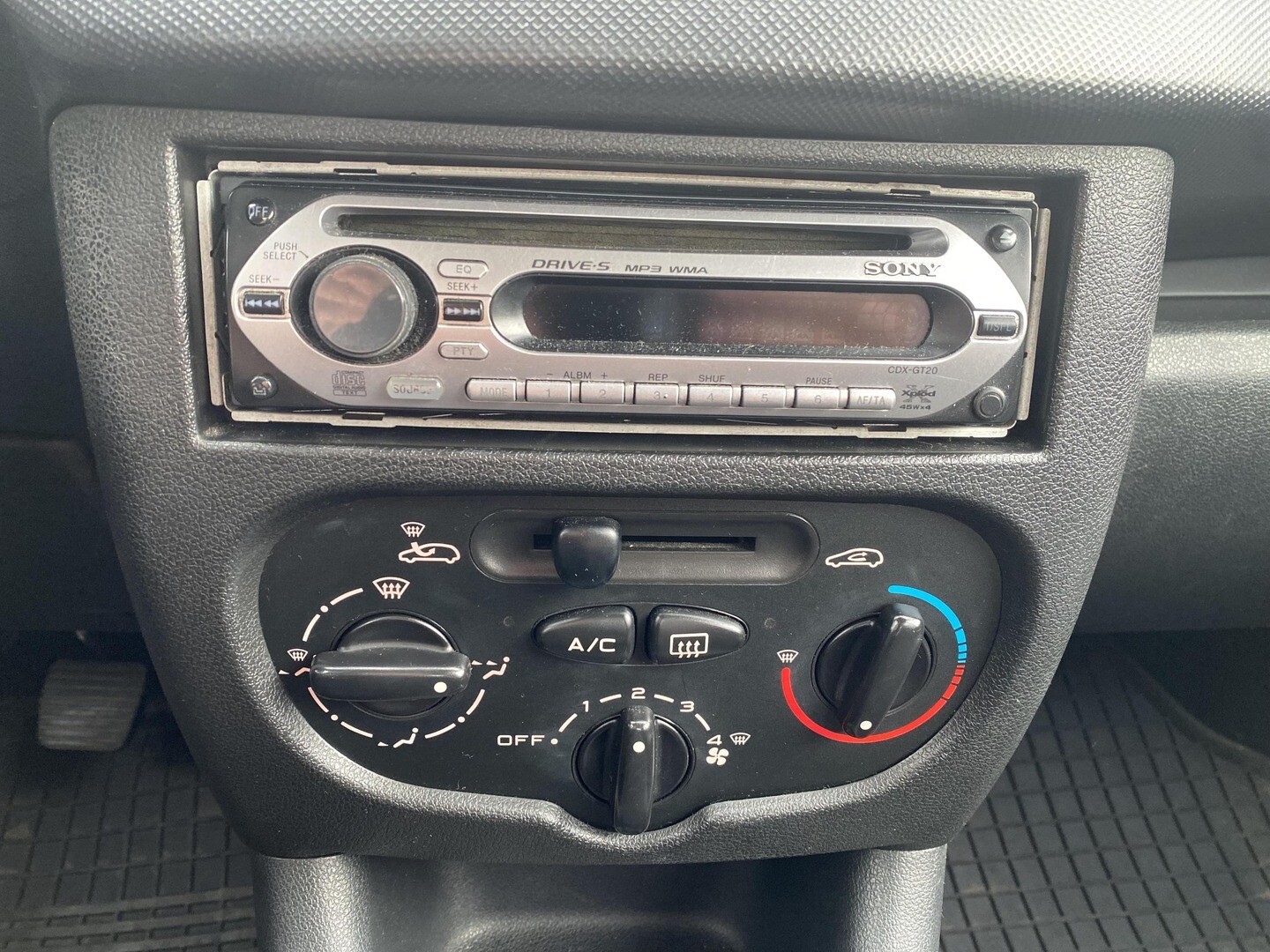Peugeot 206 plus