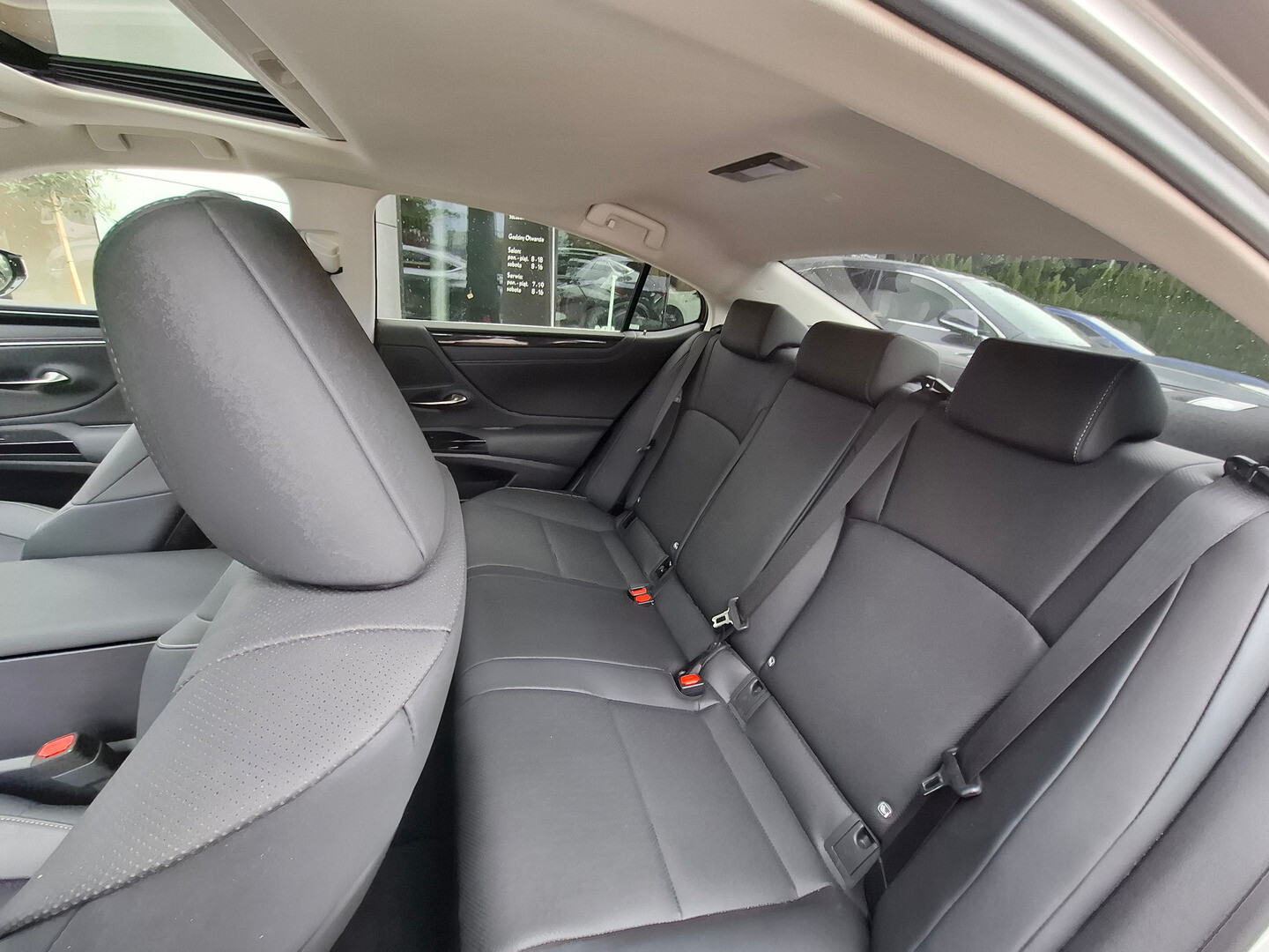 Lexus ES