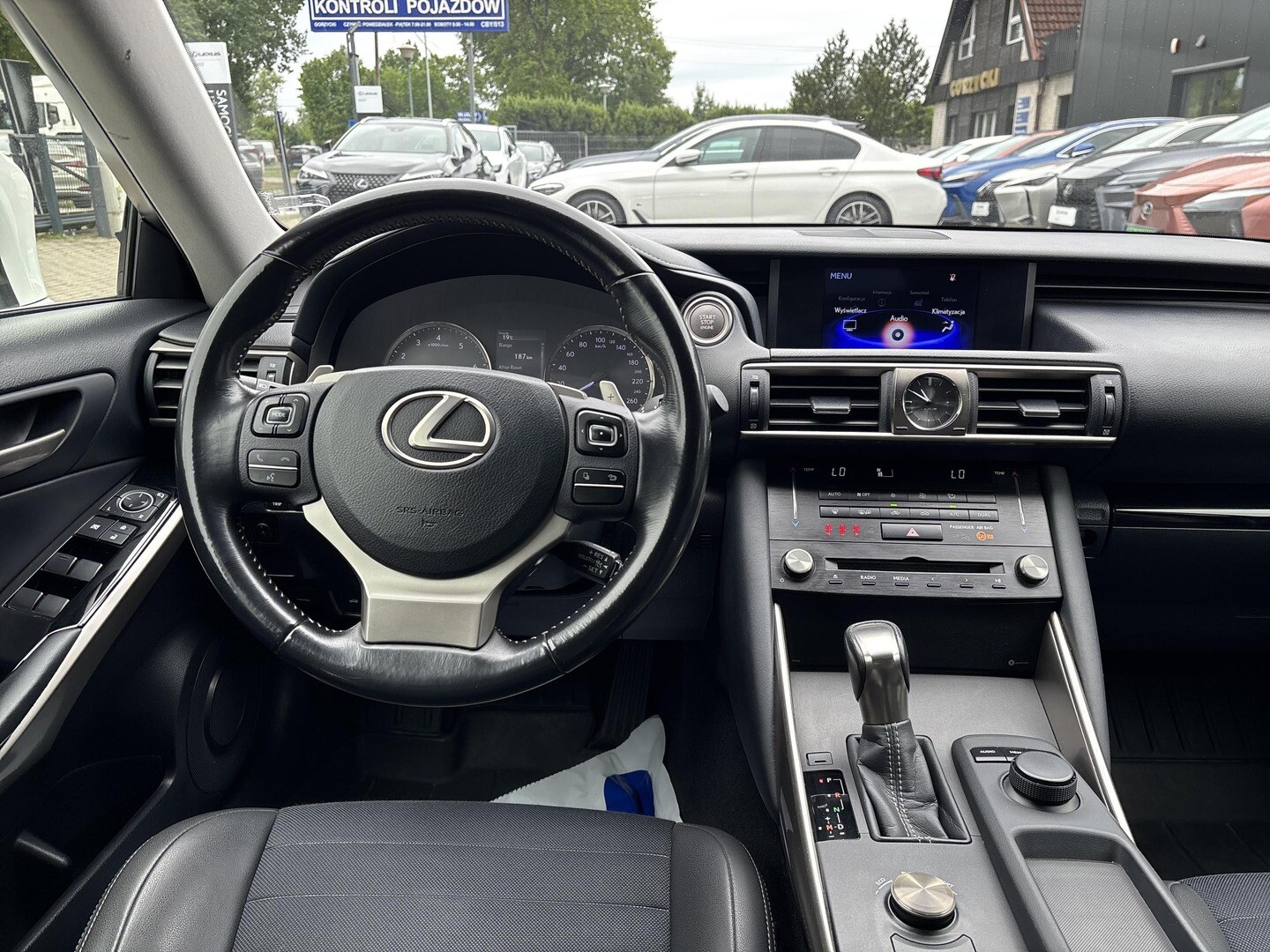 Lexus IS