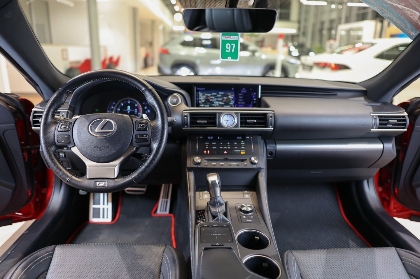 Lexus RC