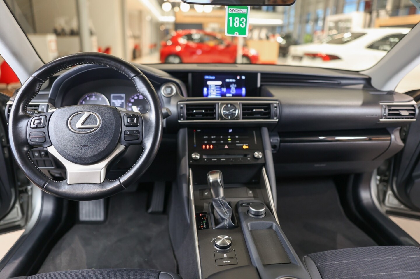 Lexus IS