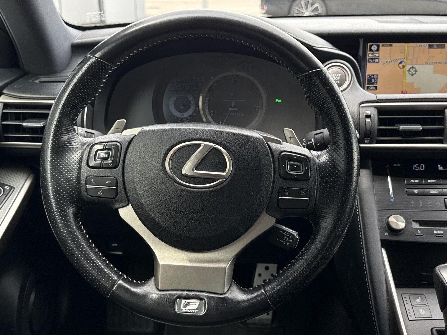 Lexus IS