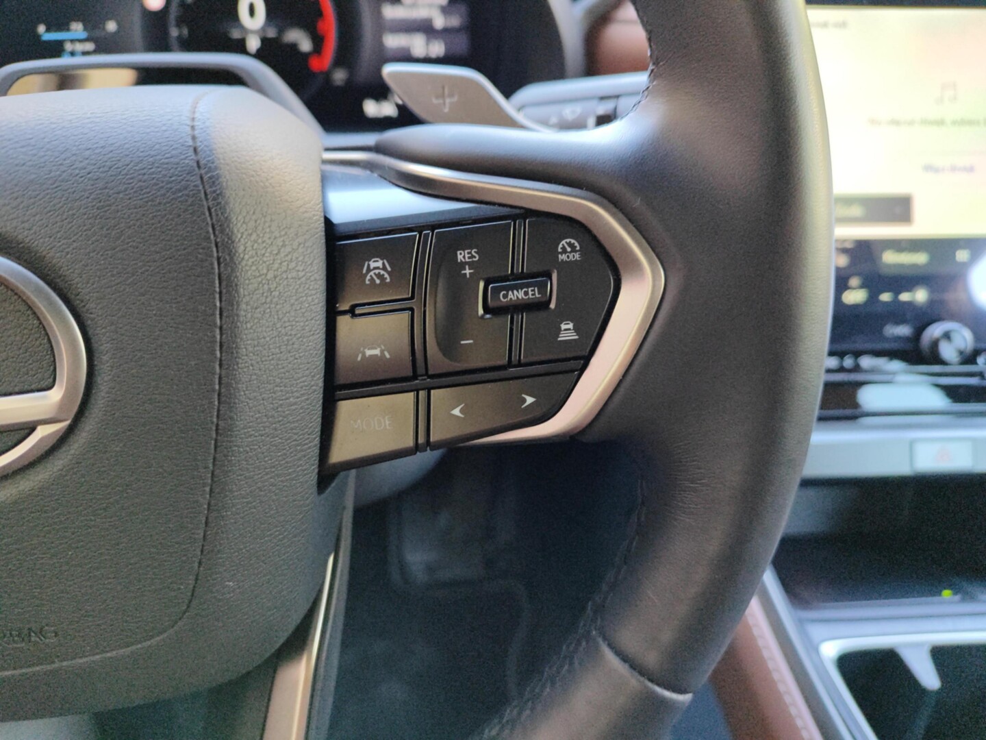 Lexus LBX